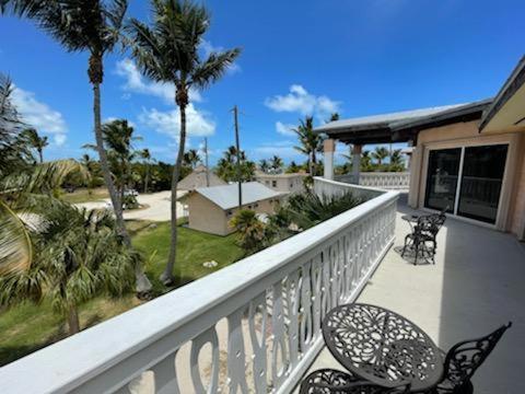 Coconut Cove Resort & Marina Исламорада Екстериор снимка