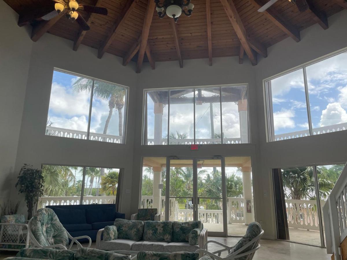 Coconut Cove Resort & Marina Исламорада Екстериор снимка